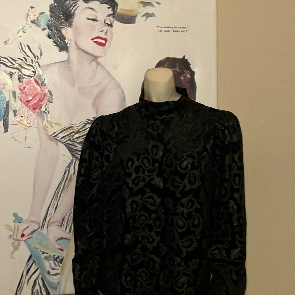 Elegant Black Floral Women's Top